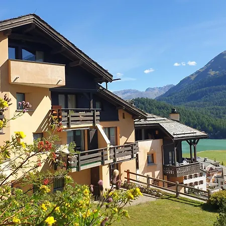 Apartmán Chesa Bellaval 3*